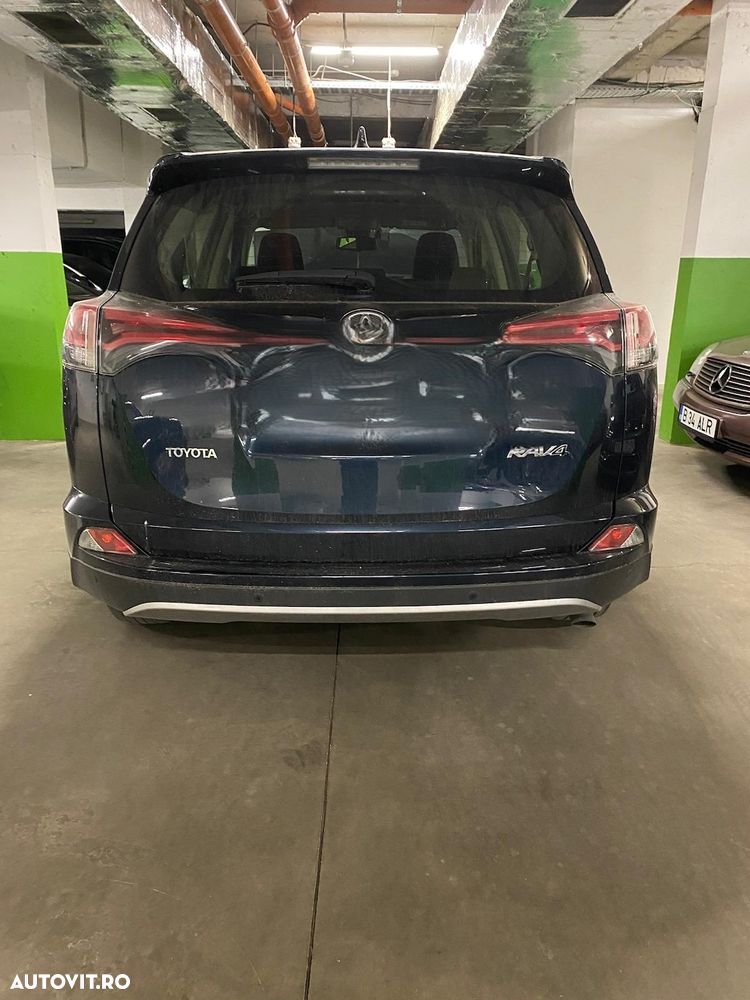 Toyota RAV4 2.0 D-4D 2WD Comfort - 7