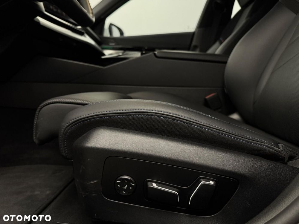 BMW Seria 5 520d xDrive mHEV M Sport - 15