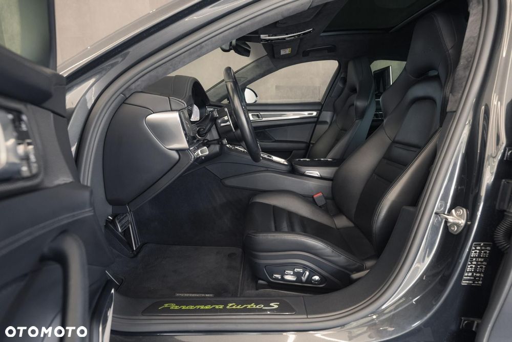 Porsche Panamera - 13