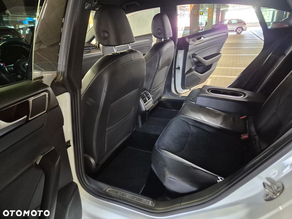 Volkswagen Arteon 2.0 TDI SCR R-Line Edition DSG - 13