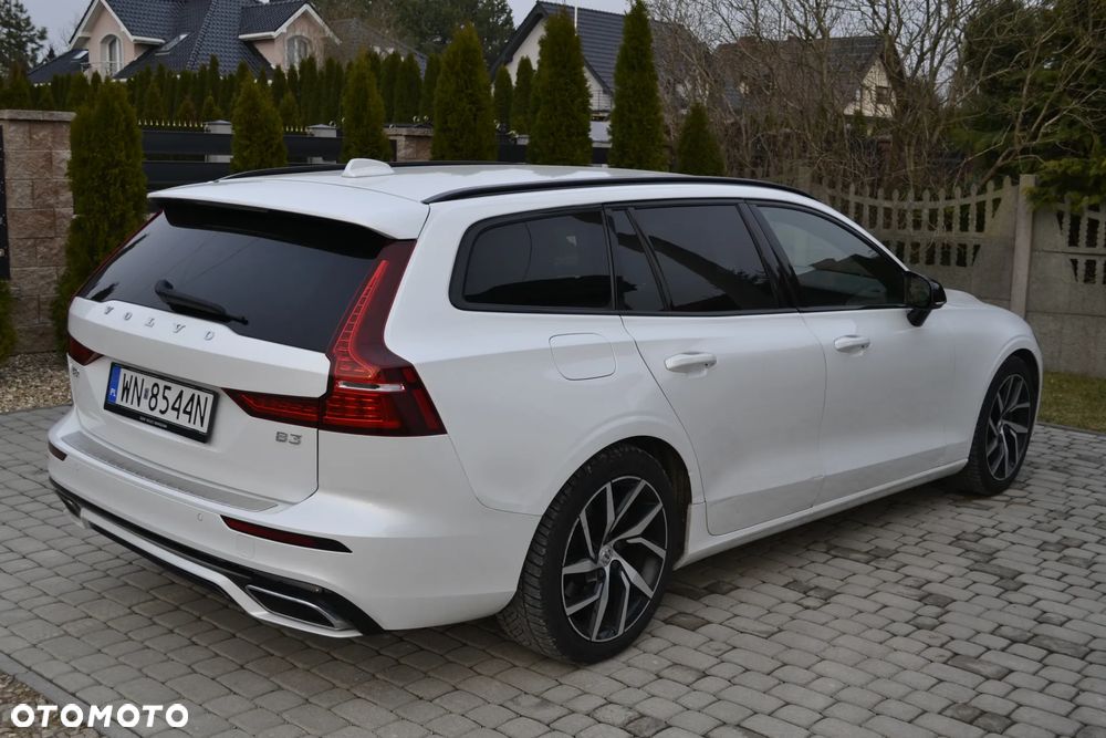 Volvo V60 B3 B R-Design - 13
