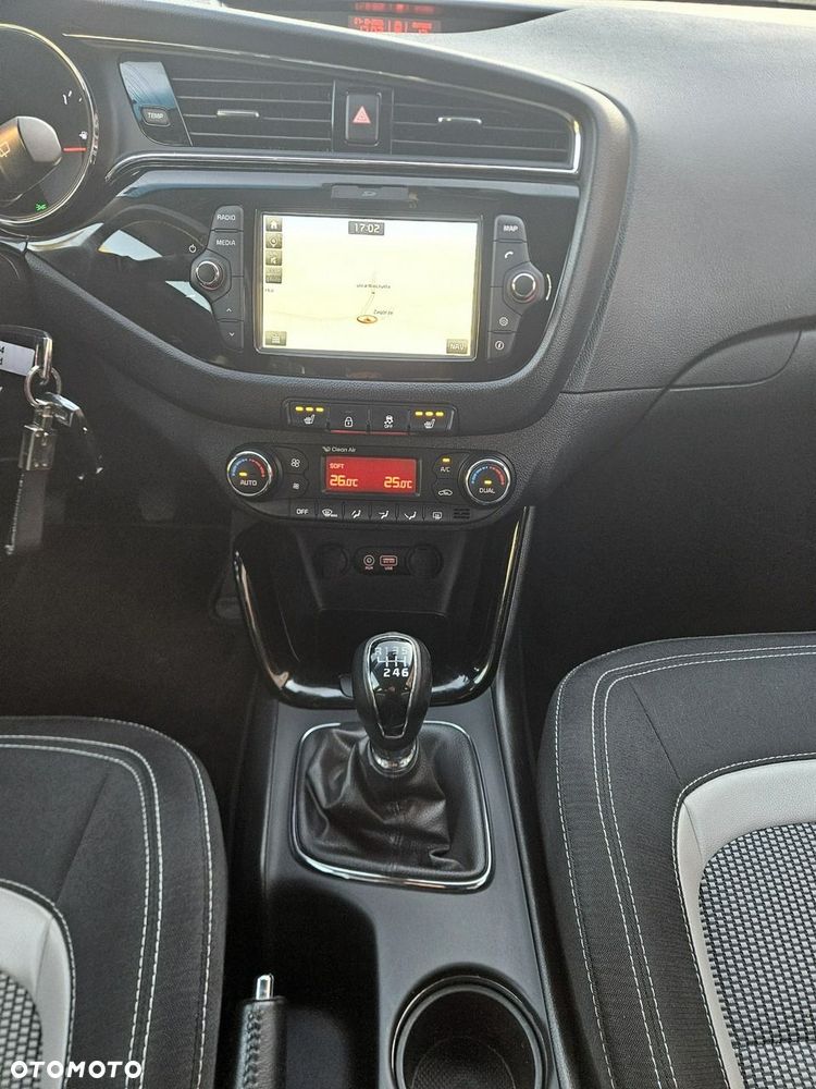 Kia Ceed 1.4 CVVT Dream-Team Edition - 32