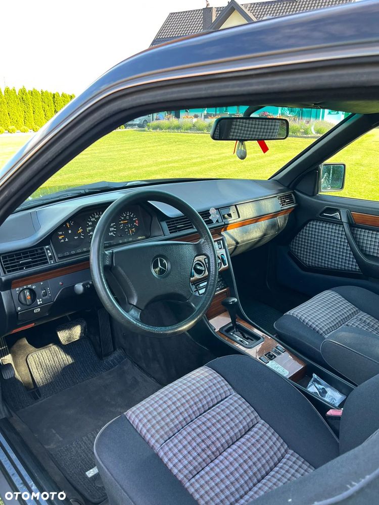 Mercedes-Benz W124 (1984-1993) - 9