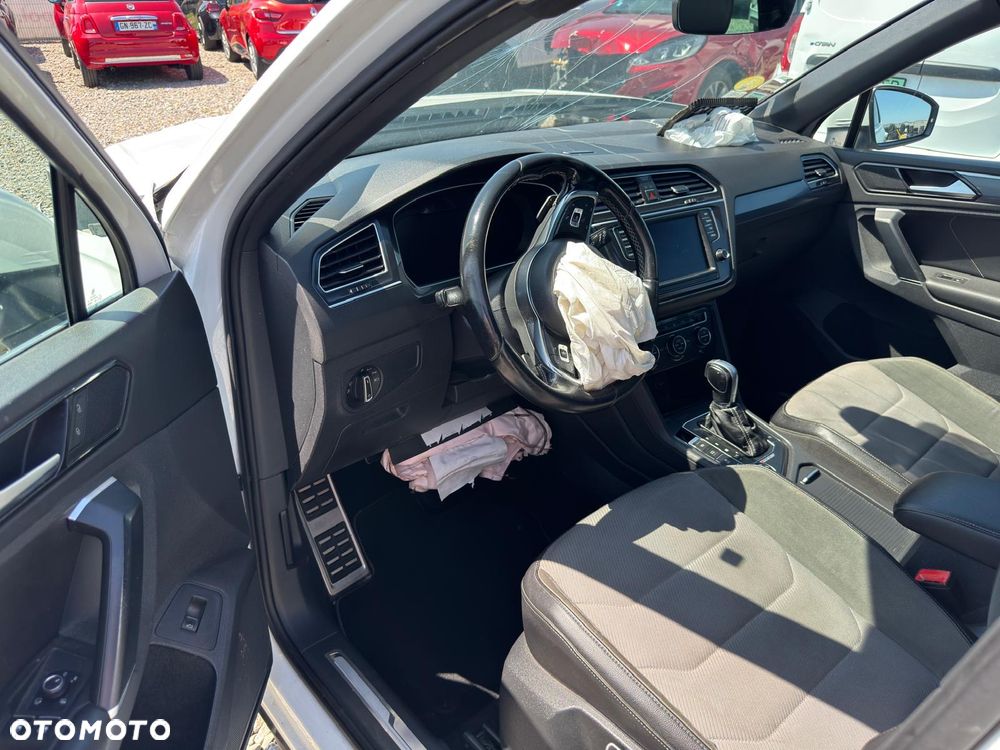 Volkswagen Tiguan 2.0 TDI SCR 4MotION DSG R-Line - 10