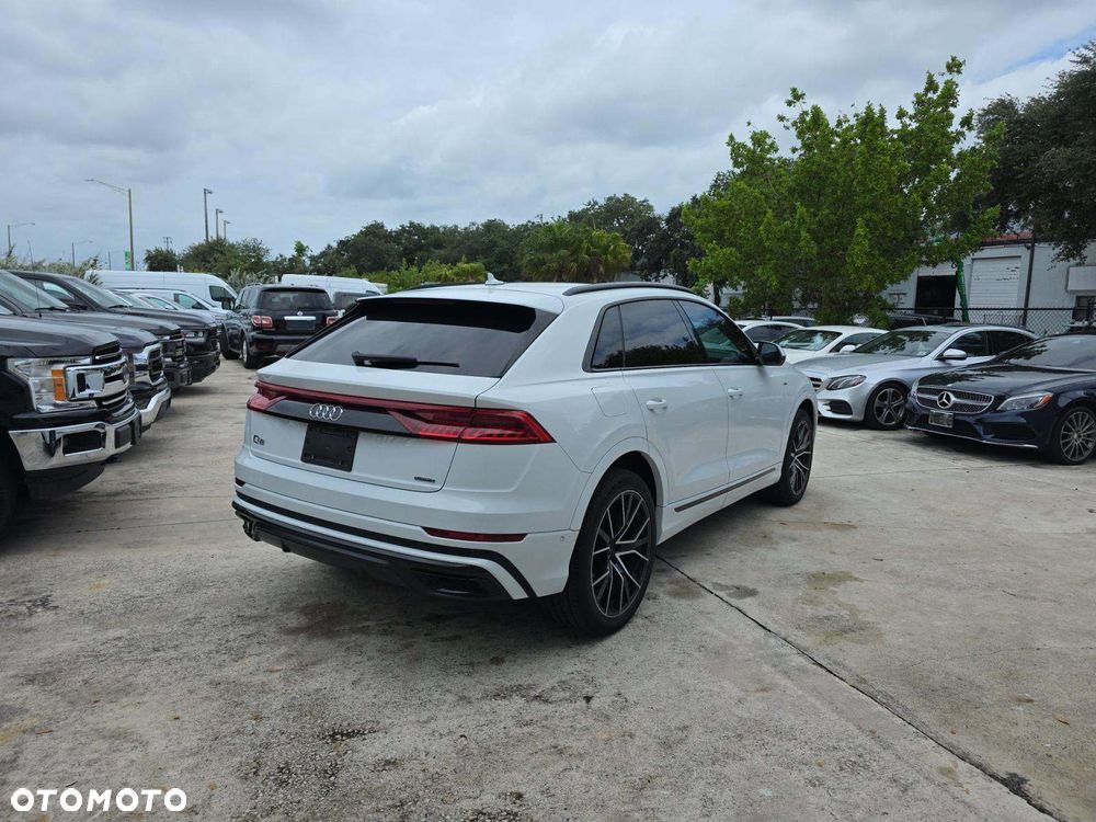 Audi Q8 55 TFSI mHEV Quattro Tiptronic - 5