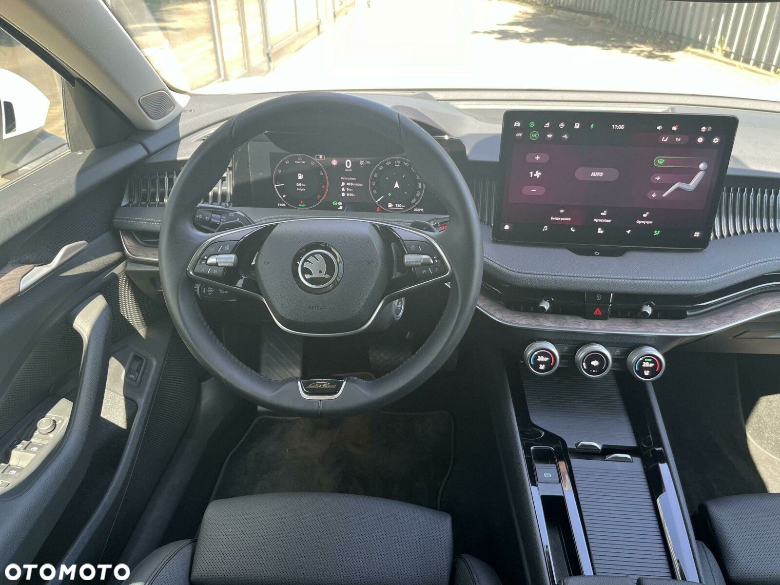 Skoda Superb 1.5 TSI mHEV L&K DSG - 21