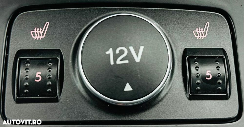 Ford Kuga 2.0 TDCi 4x4 Aut. ST-Line - 26