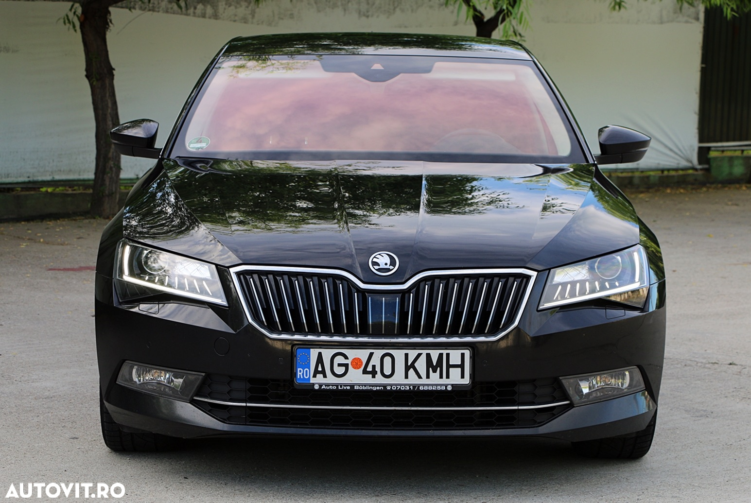 Skoda Superb 2.0 TDI DSG Laurin & Klement - 17