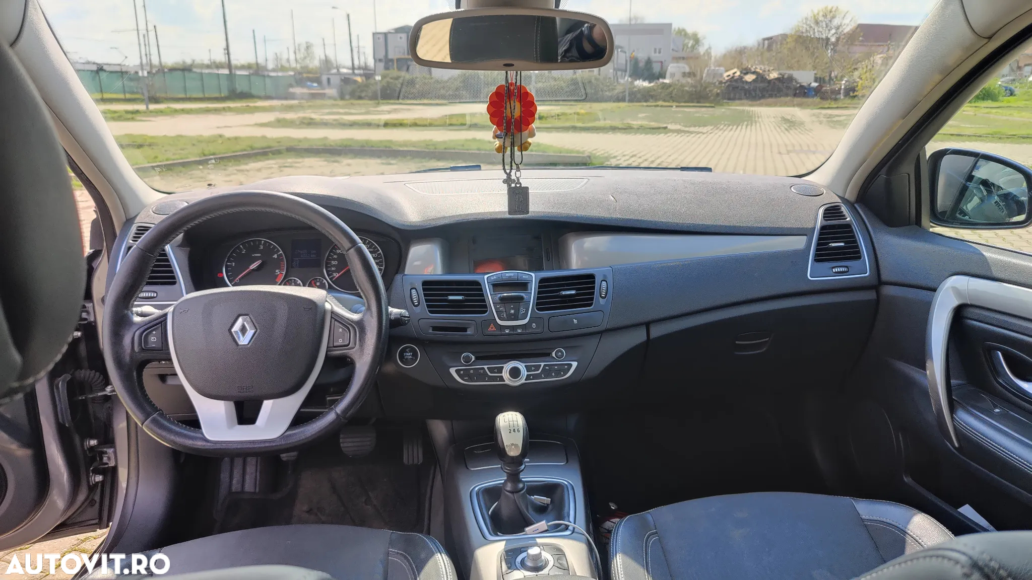 Renault Laguna dCi 110 FAP Dynamique - 8