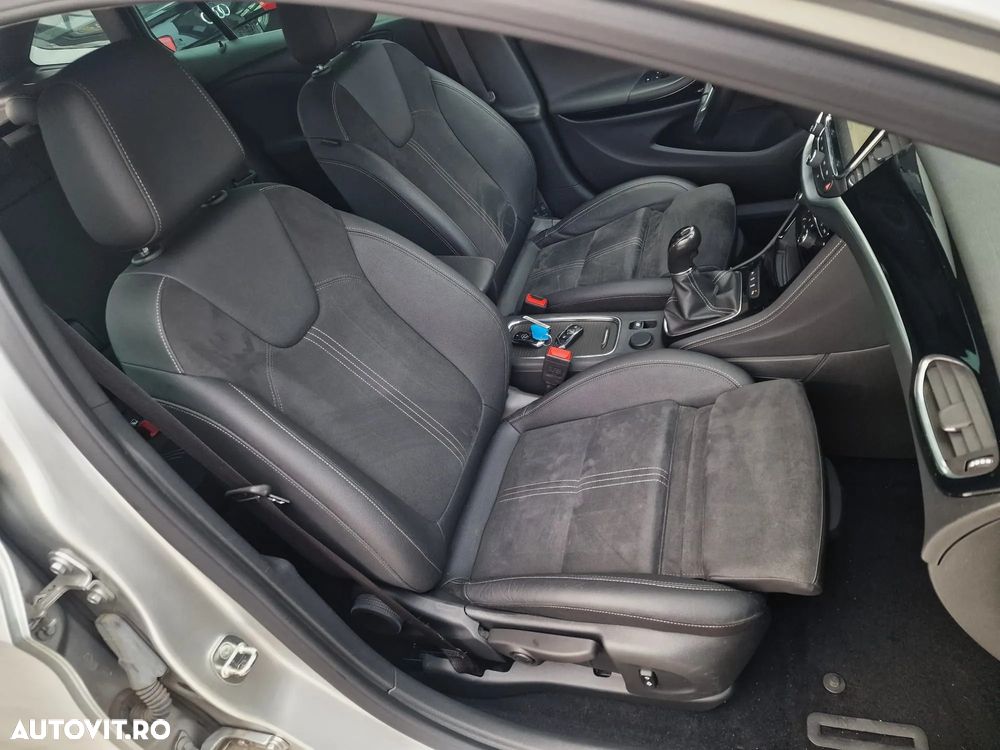 Opel Astra Sports Tourer 1.6 CDTI ECOTEC ECOFlex Start/Stop Cosmo - 31