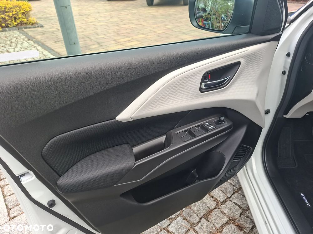 Suzuki Swift 1.2 Dualjet SHVS Premium Plus - 23