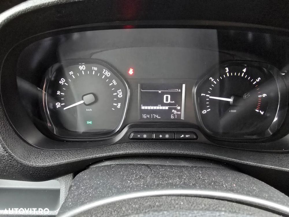 Toyota Proace Verso 1.5 D-4D 120CP 8+1 L1H1 Base - 12