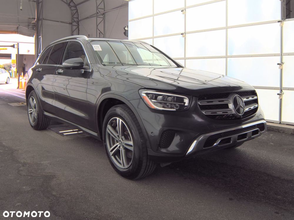 Mercedes-Benz GLC 250 4Matic 9G-TRONIC Exclusive - 3