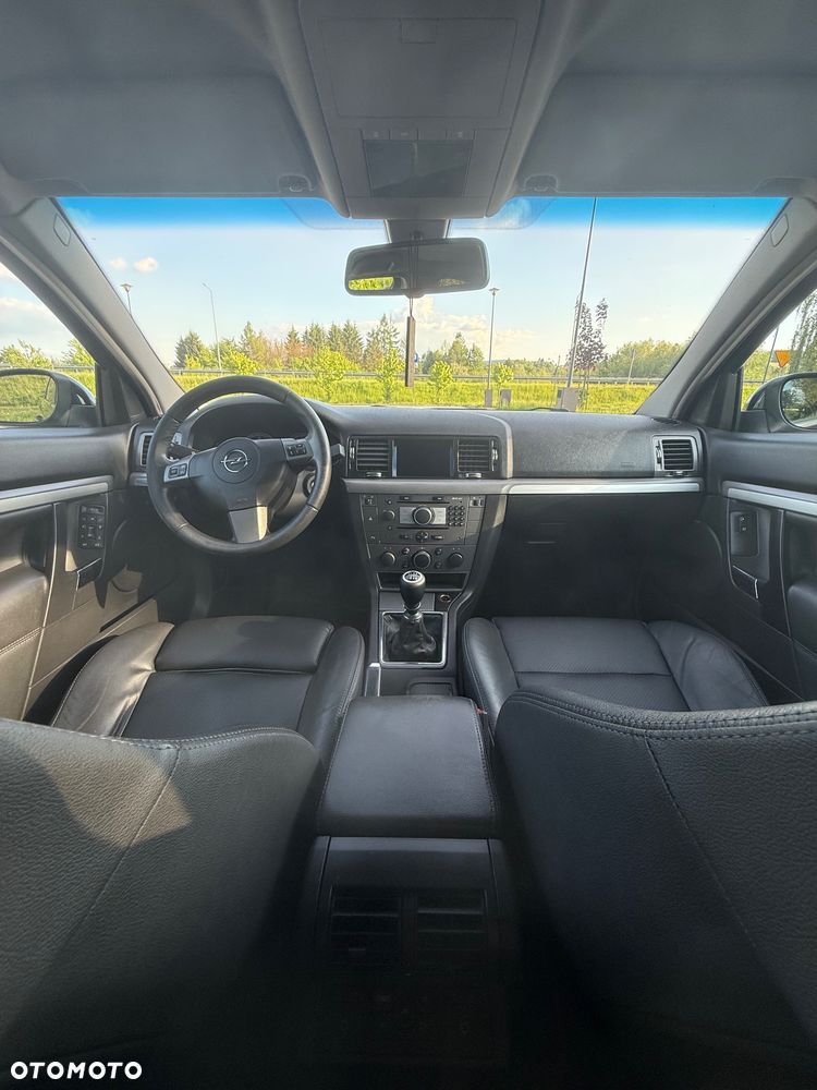 Opel Vectra 1.9 CDTI DPF Cosmo - 10