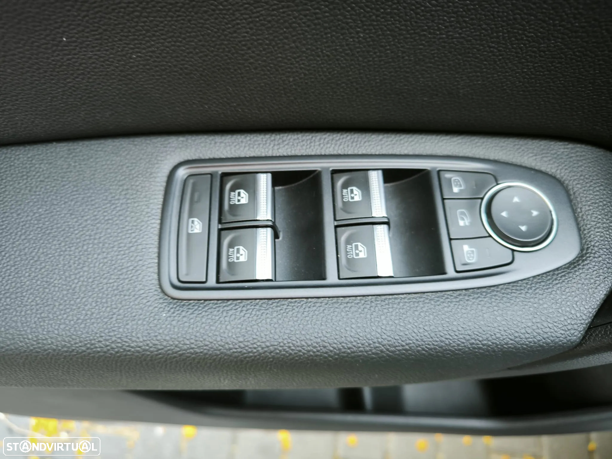 Renault Captur 1.3 TCe Exclusive - 19