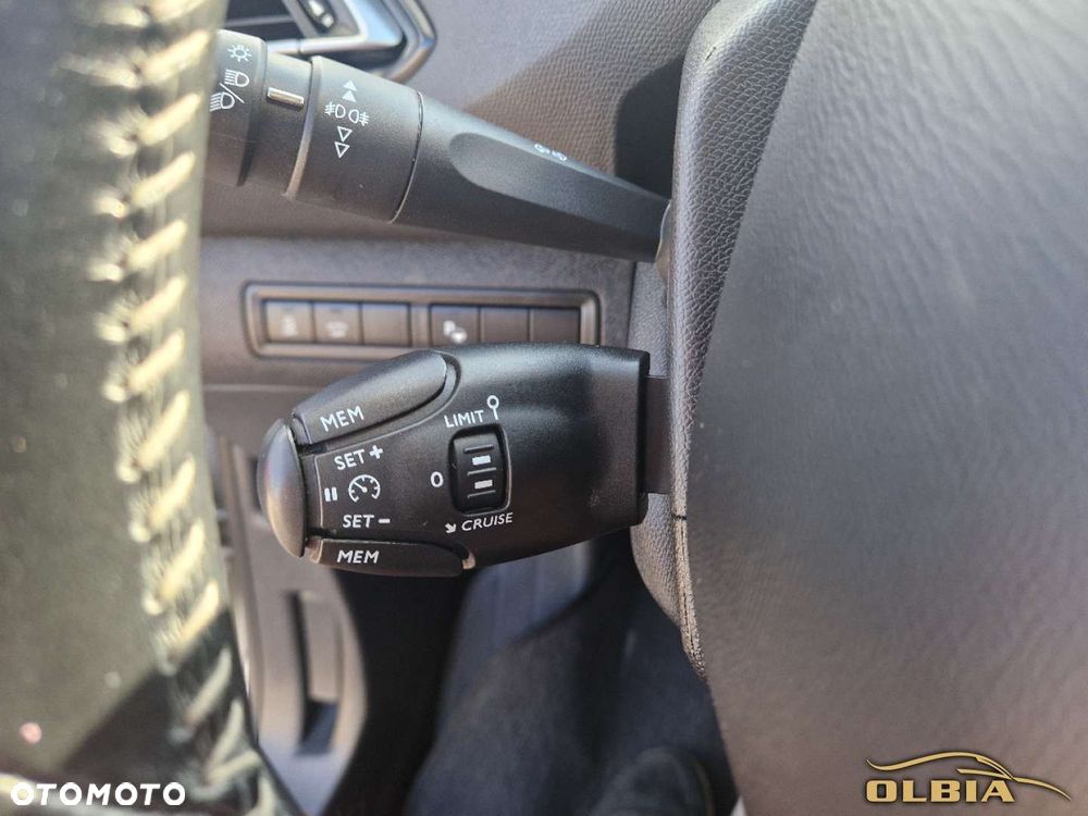 Peugeot 308 1.6 BlueHDi Active S&S - 34
