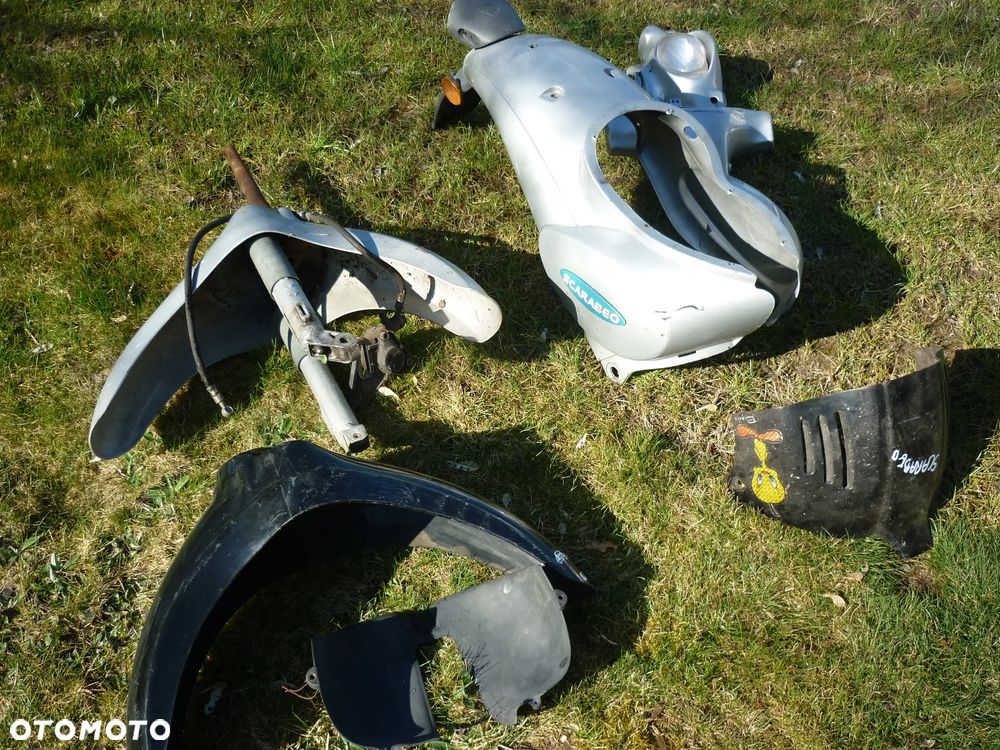 Ogon Owiewka lampa Aprilia Scarabeo 50, 2T - 1