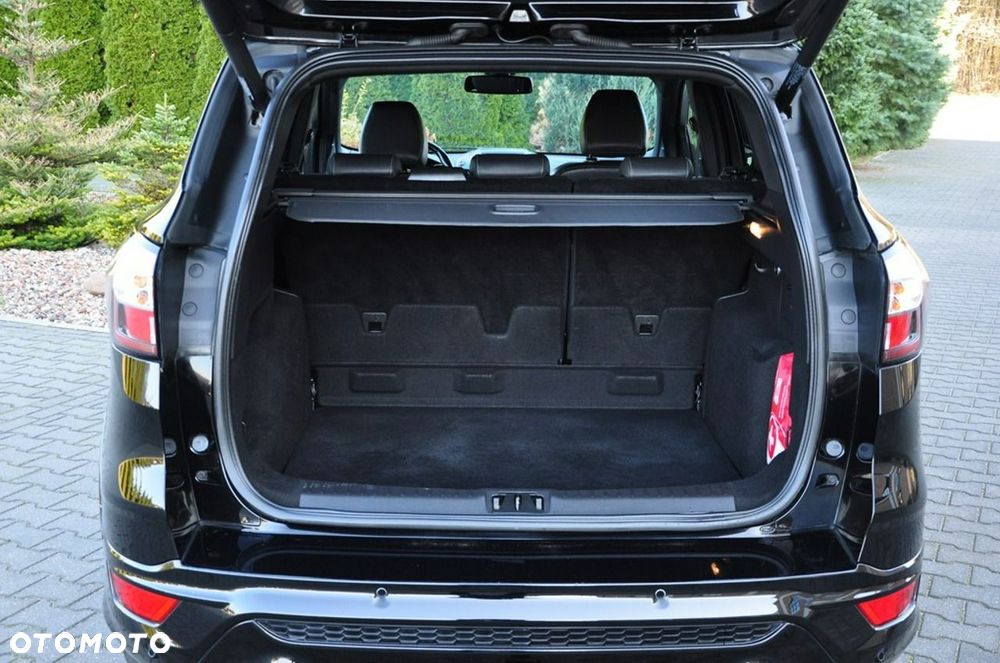 Ford Kuga 2.0 TDCi 4x4 ST-Line - 31