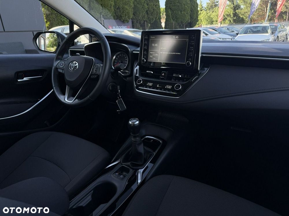 Toyota Corolla 1.5 Comfort - 17