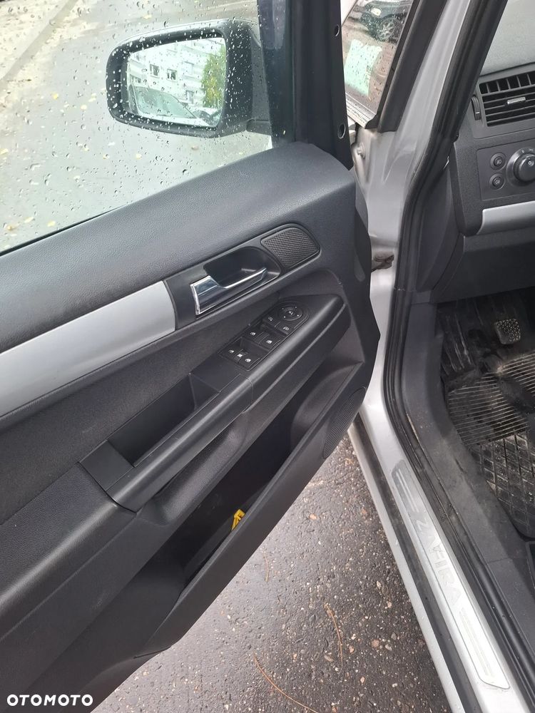 Opel Zafira 2009 photo 3