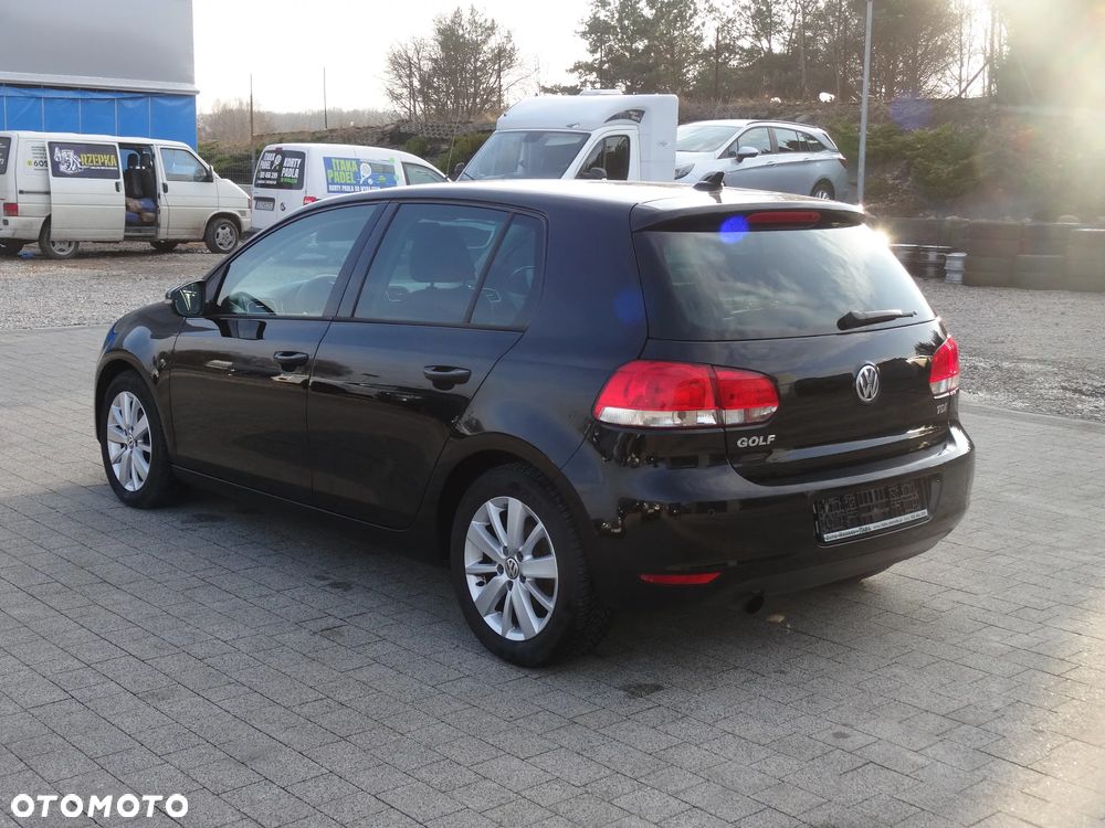 Volkswagen Golf 1.6 TDI BlueMotion Technology Cup - 6