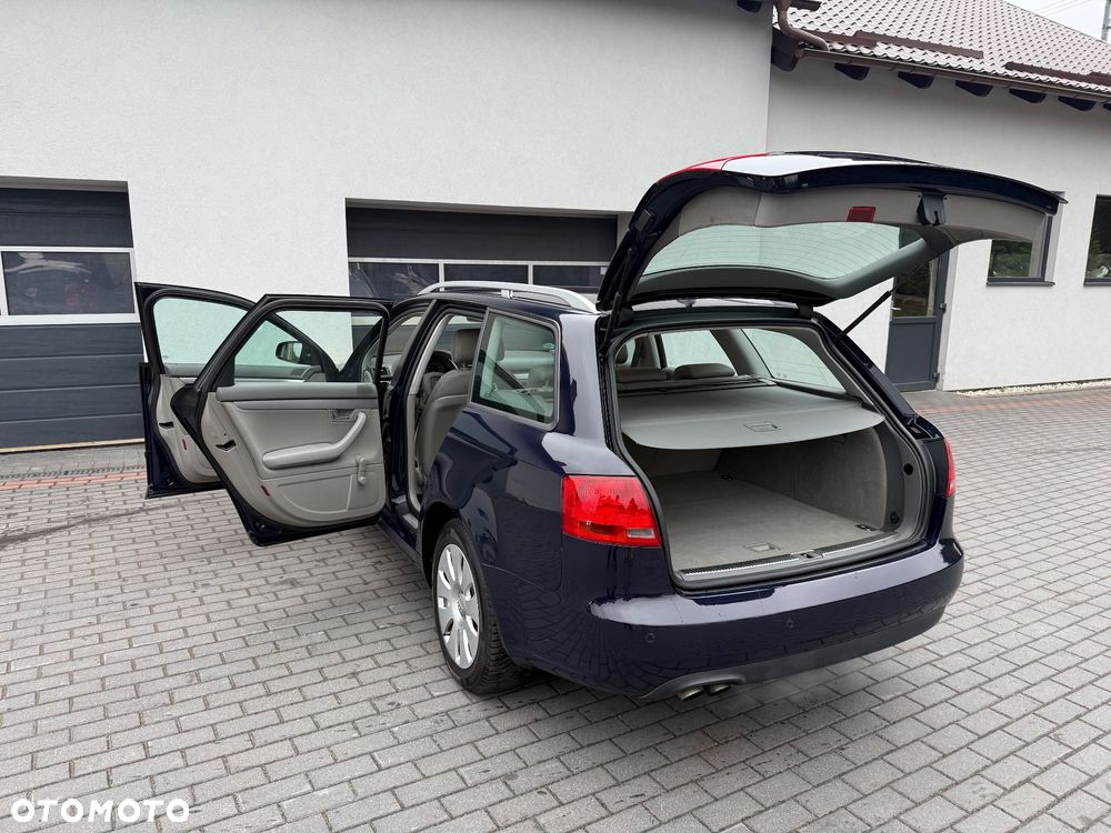 Audi A4 Avant 2.0 TDI - 10