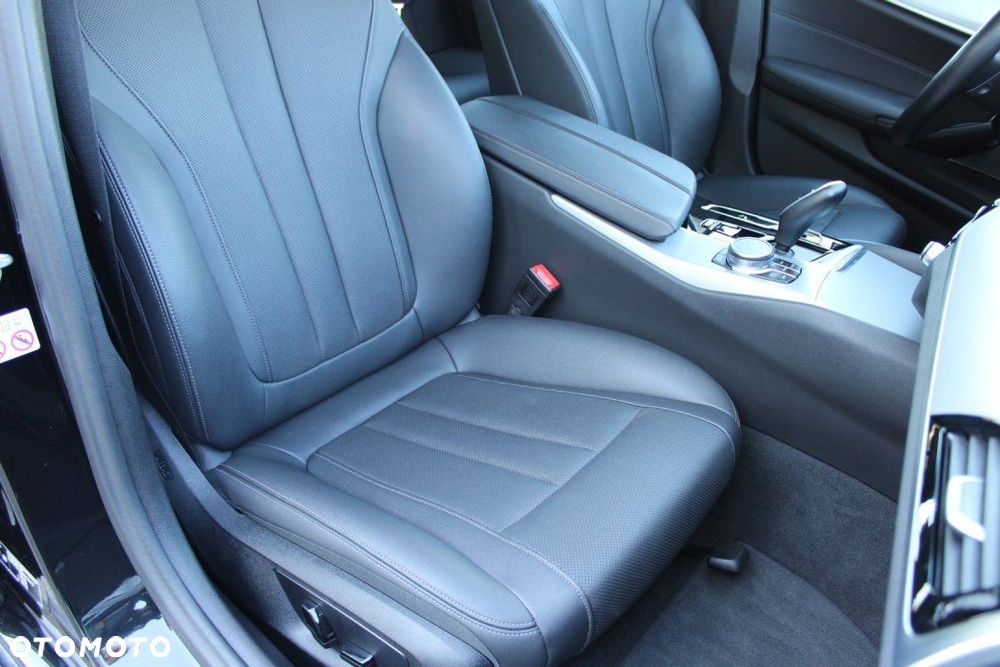 BMW Seria 5 - 24