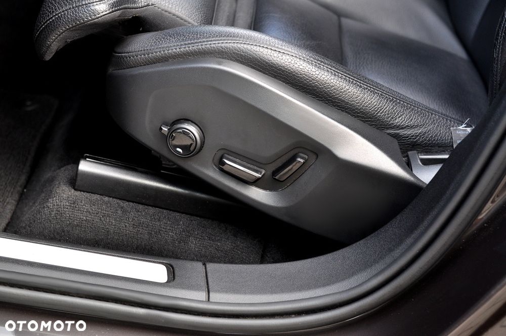 Volvo XC 60 - 22