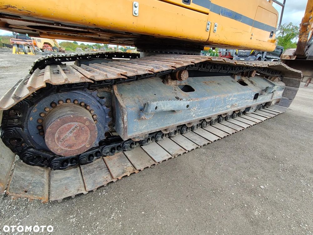 Liebherr R922 - 9