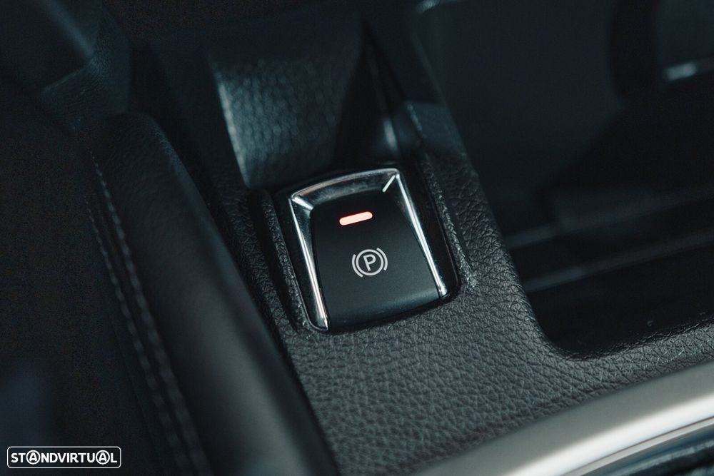 Nissan Qashqai 1.5 dCi N-Connecta - 11