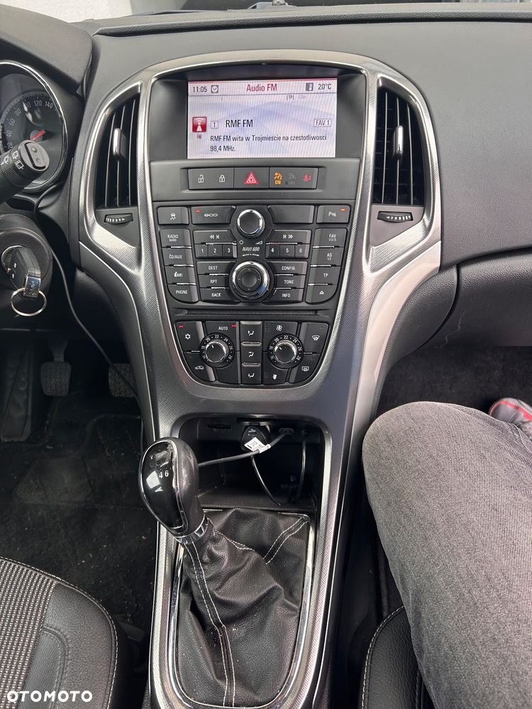 Opel Astra 1.4 Turbo - 14