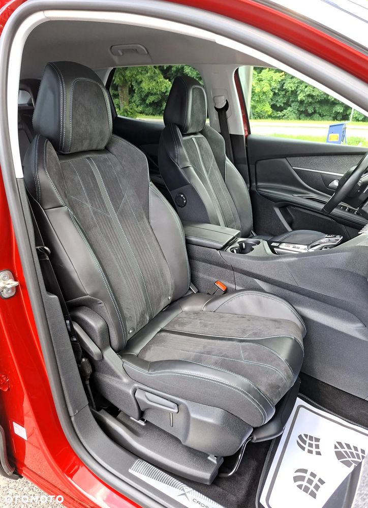 Peugeot 3008 PureTech 130 Stop & Start GPF EAT8 Roadtrip - 13