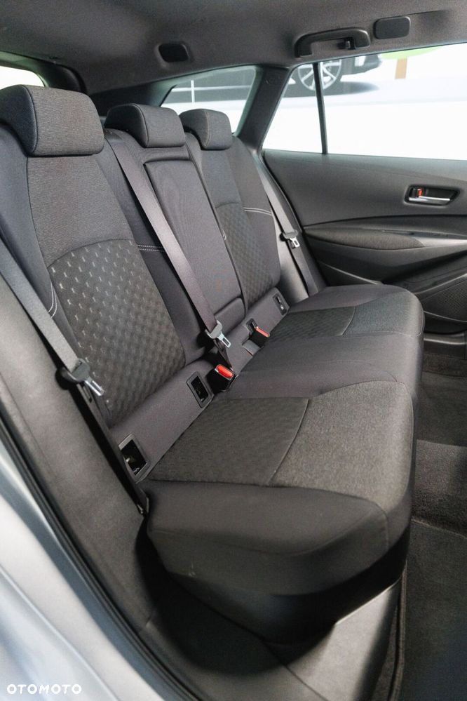 Toyota Corolla 1.8 Hybrid Comfort - 18