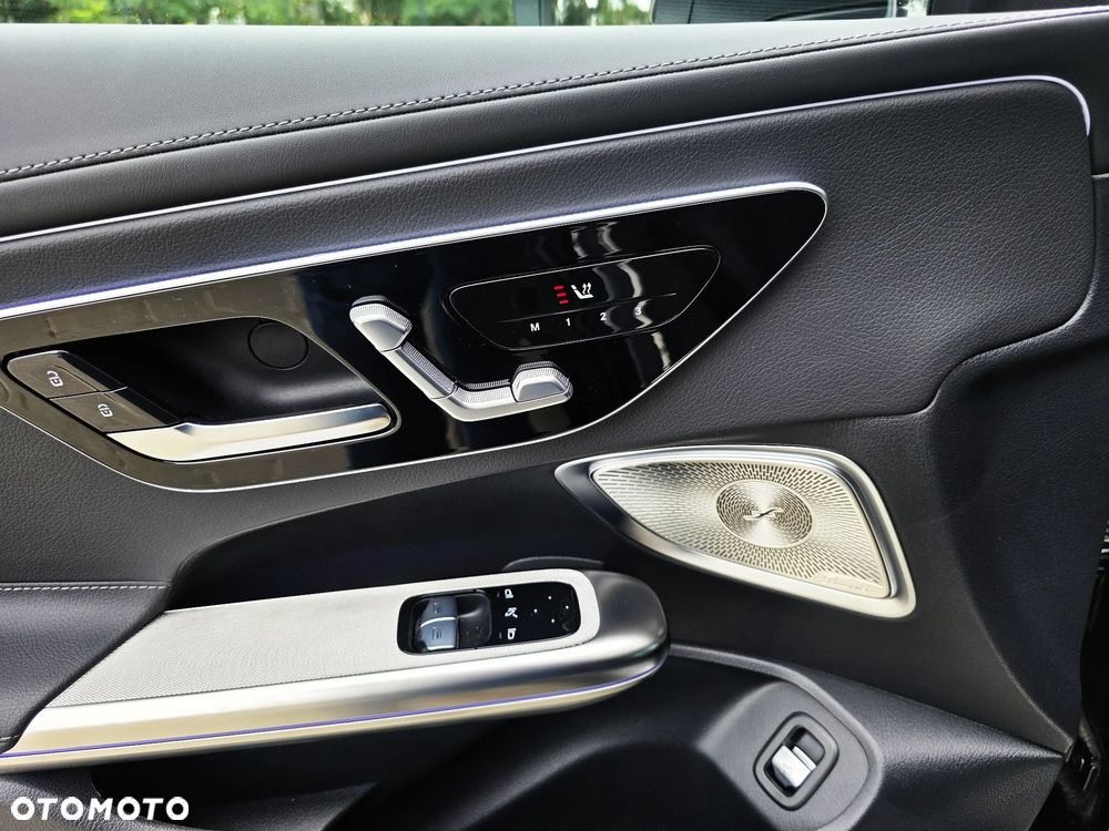Mercedes-Benz CLE 300 4Matic 9G-TRONIC Edition AMG Line - 22