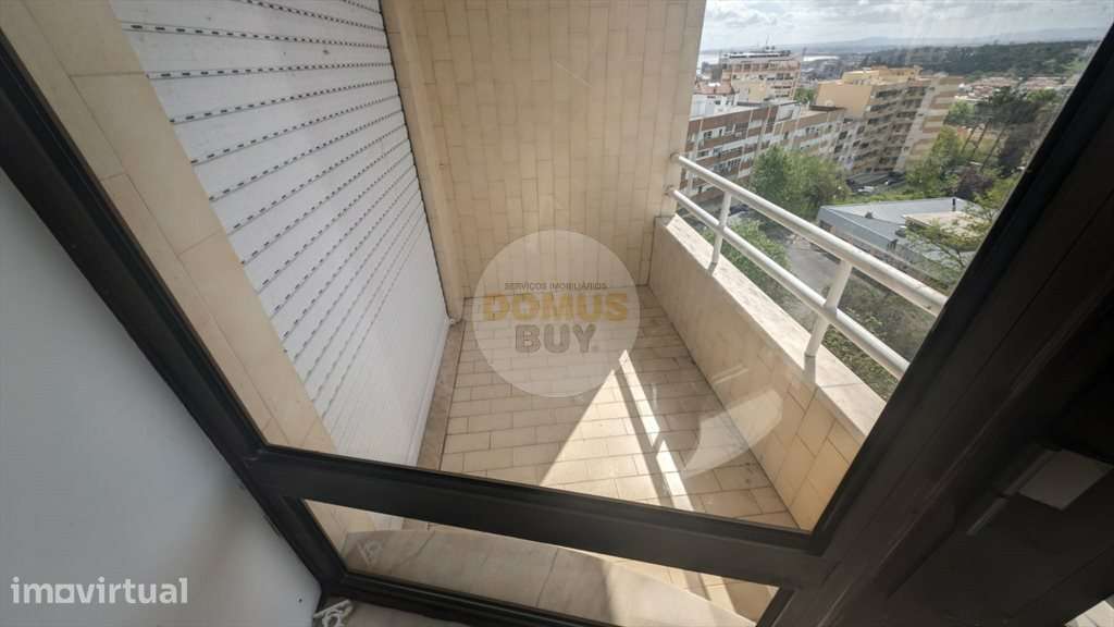 T3 TOTALMENTE MOBILADO | ELEVADOR | 2 WCS - CENTRO ALMADA - Grande imagem: 5/26