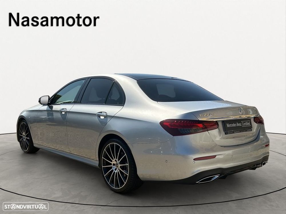 Mercedes-Benz E 220 d AMG Line — fotografia 2