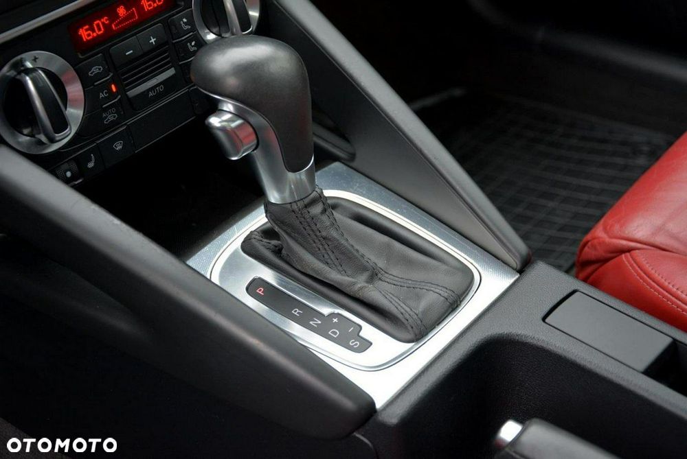 Audi A3 Sportback 1.8 TFSI Attraction S tronic - 28