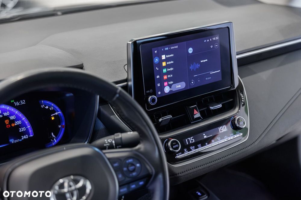 Toyota Corolla - 41