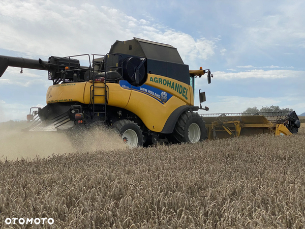 New Holland CR 9080