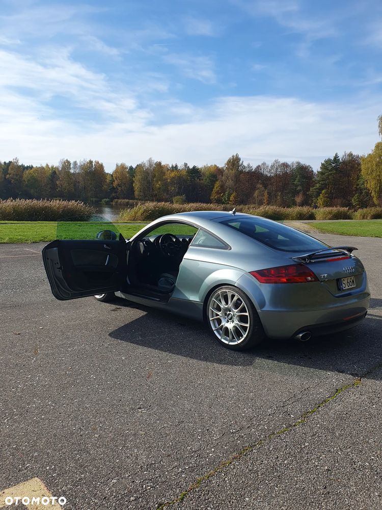 Audi TT Coupé 3.2 quattro DSG - 5