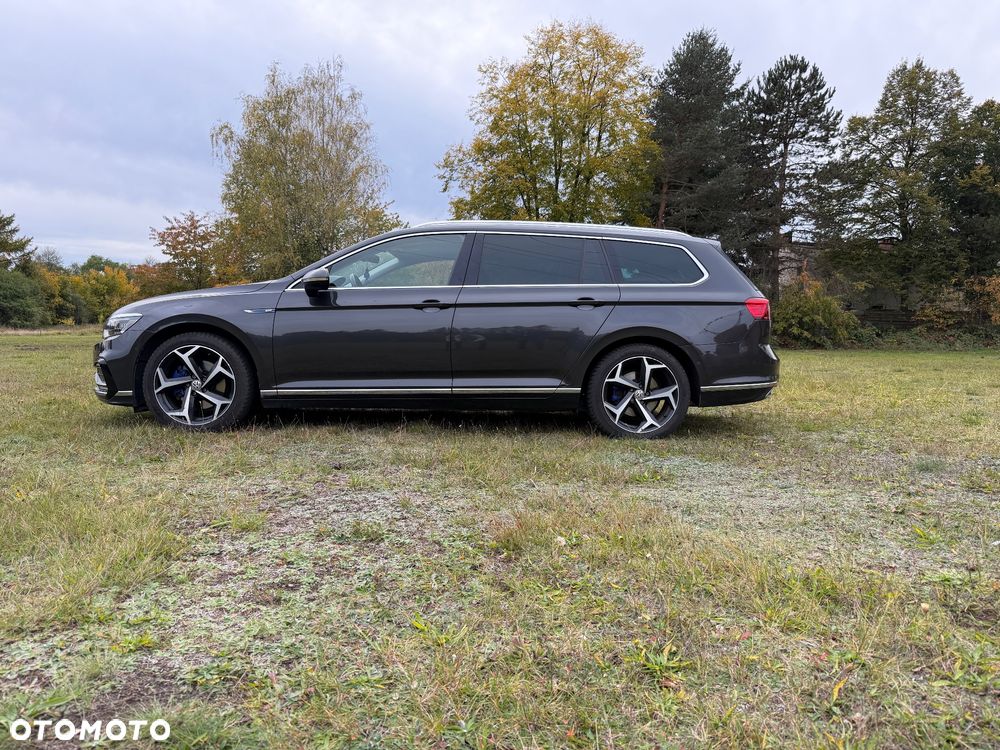 Volkswagen Passat - 5