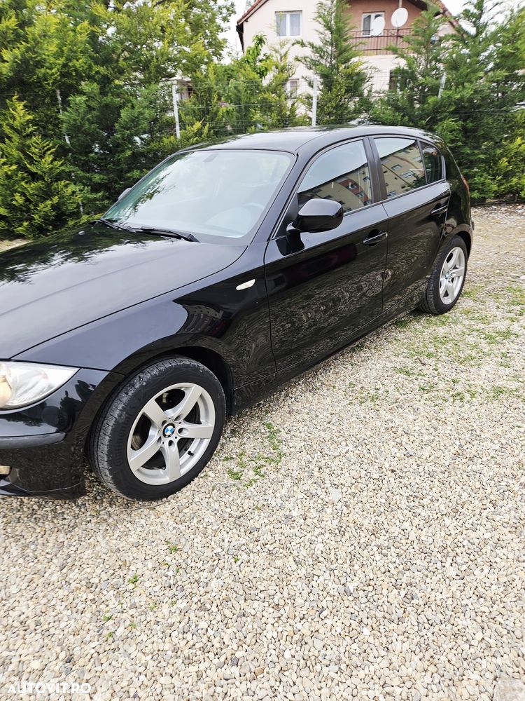 BMW Seria 1 118i - 3