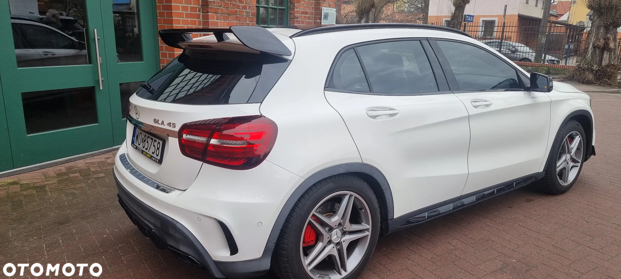 Mercedes-Benz GLA AMG 45 4Matic AMG Speedshift 7G-DCT AMG Night Edition - 10