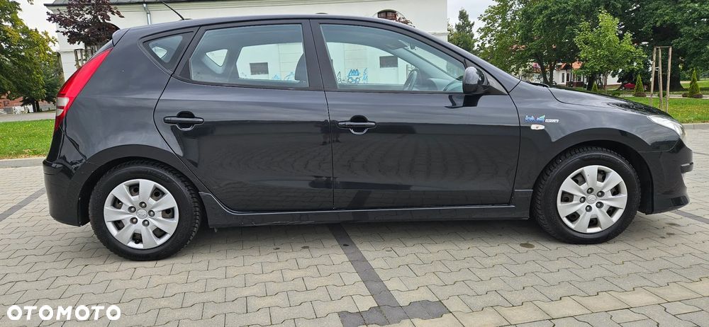 Hyundai i30 1.4 FIFA WM Edition - 11