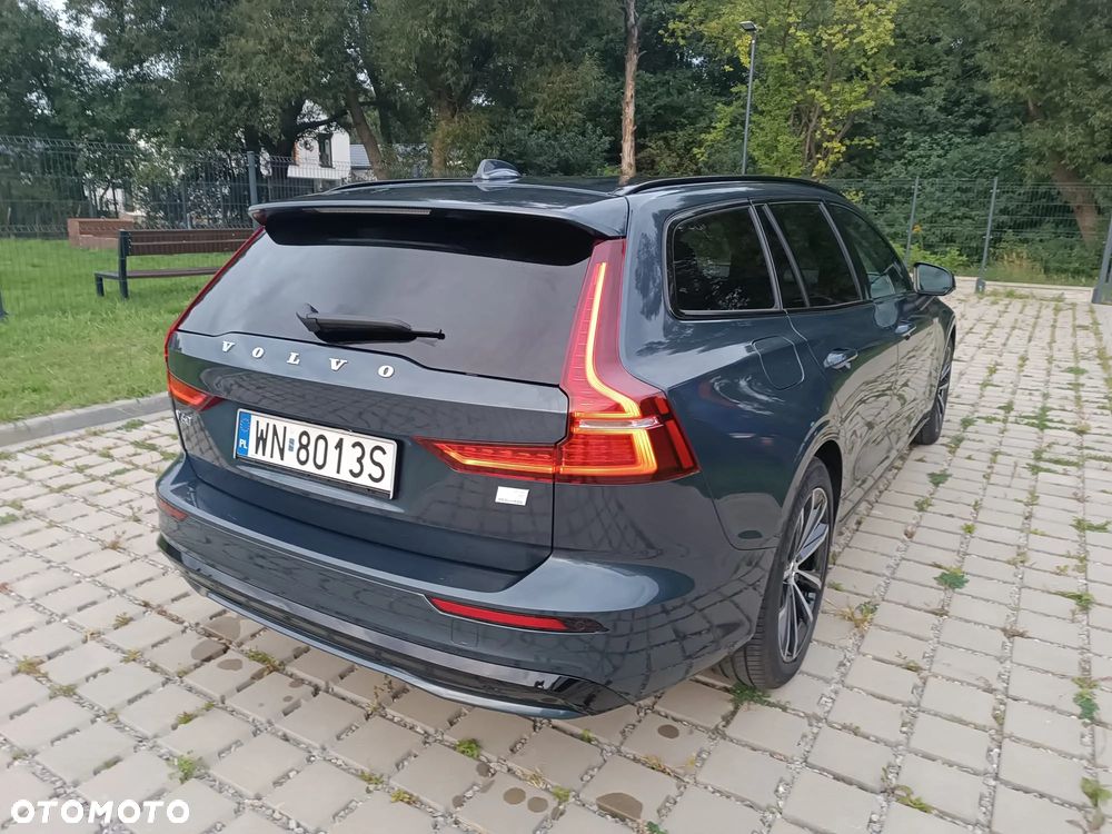 Volvo V60 T8 AWD Plug-In Hybrid Plus Dark - 7