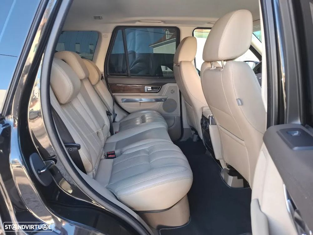 Land Rover Range Rover Sport 3.0 TDV6 HSE - 35