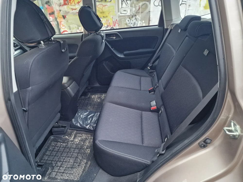 Subaru Forester 2.0i Exclusive - 4