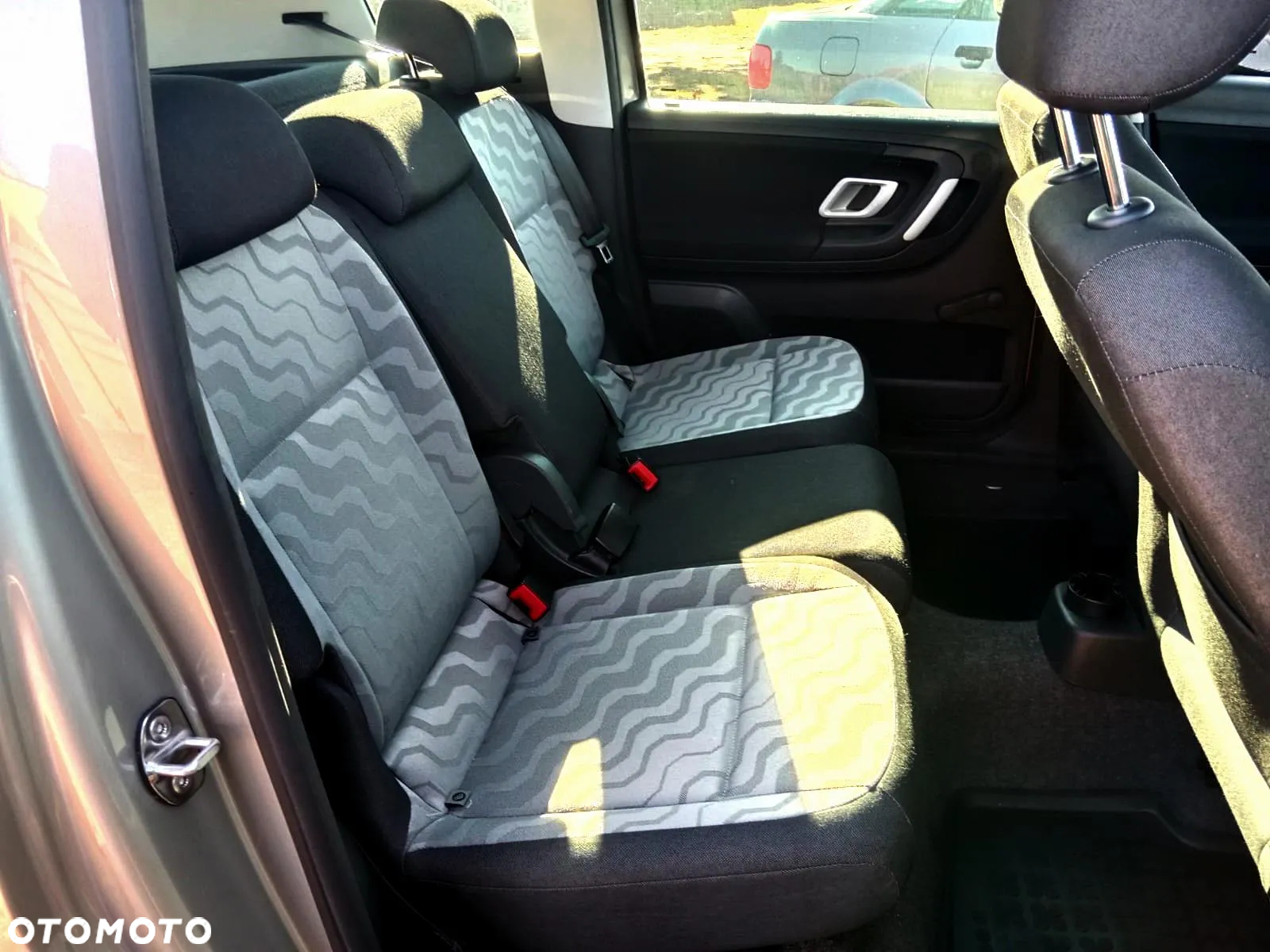 Opel Insignia - 8