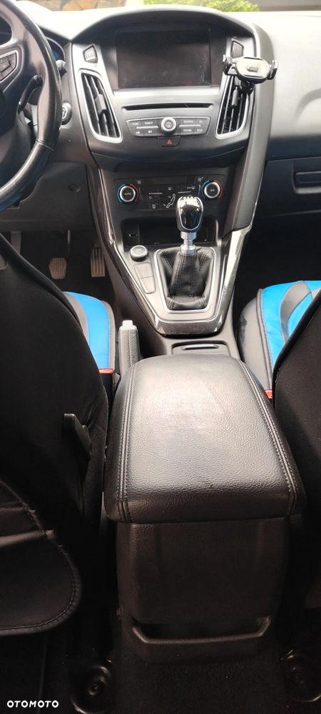 Ford Focus - 4