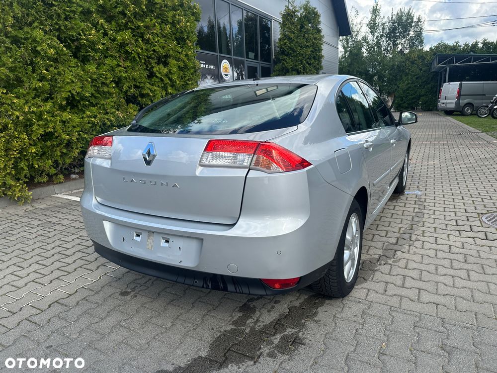 Renault Laguna 1.6 16V 110 Sportway - 11